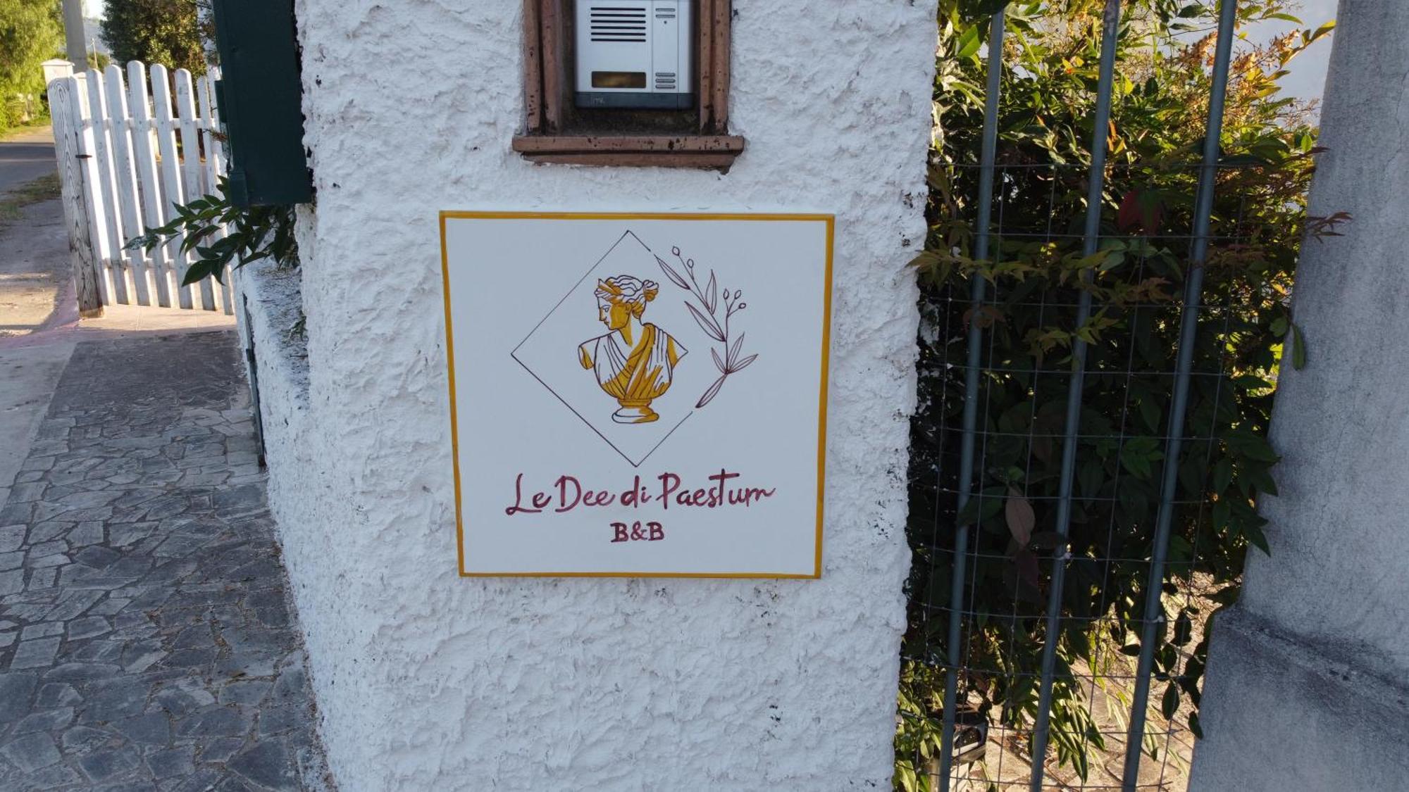 B&B Le Dee Di Paestum Exterior foto